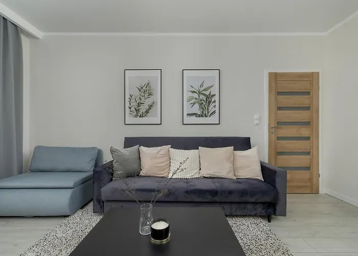 Office - 2-bedroom Corpo-stay In By Renters *