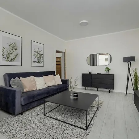 Office - 2-bedroom Corpo-stay In By Renters * Krakow