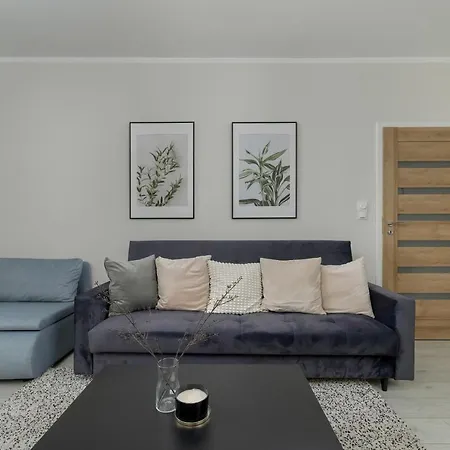 Office - 2-bedroom Corpo-stay In By Renters *