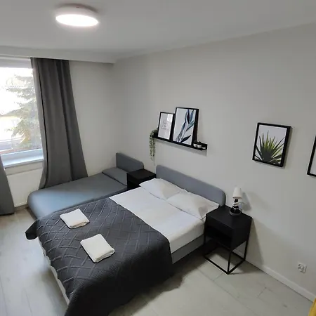 Office - 2-bedroom Corpo-stay In By Renters 크라쿠프