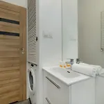 Office - 2-bedroom Corpo-stay In By Renters