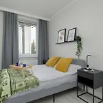 Office - 2-bedroom Corpo-stay In By Renters Krakau